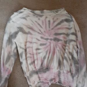 A trippy barely worn shirt